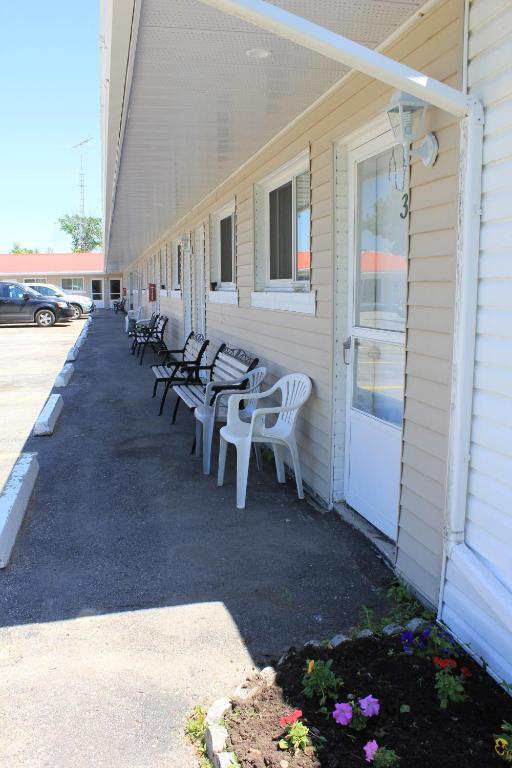 Blue Jay Motel Peterborough Εξωτερικό φωτογραφία