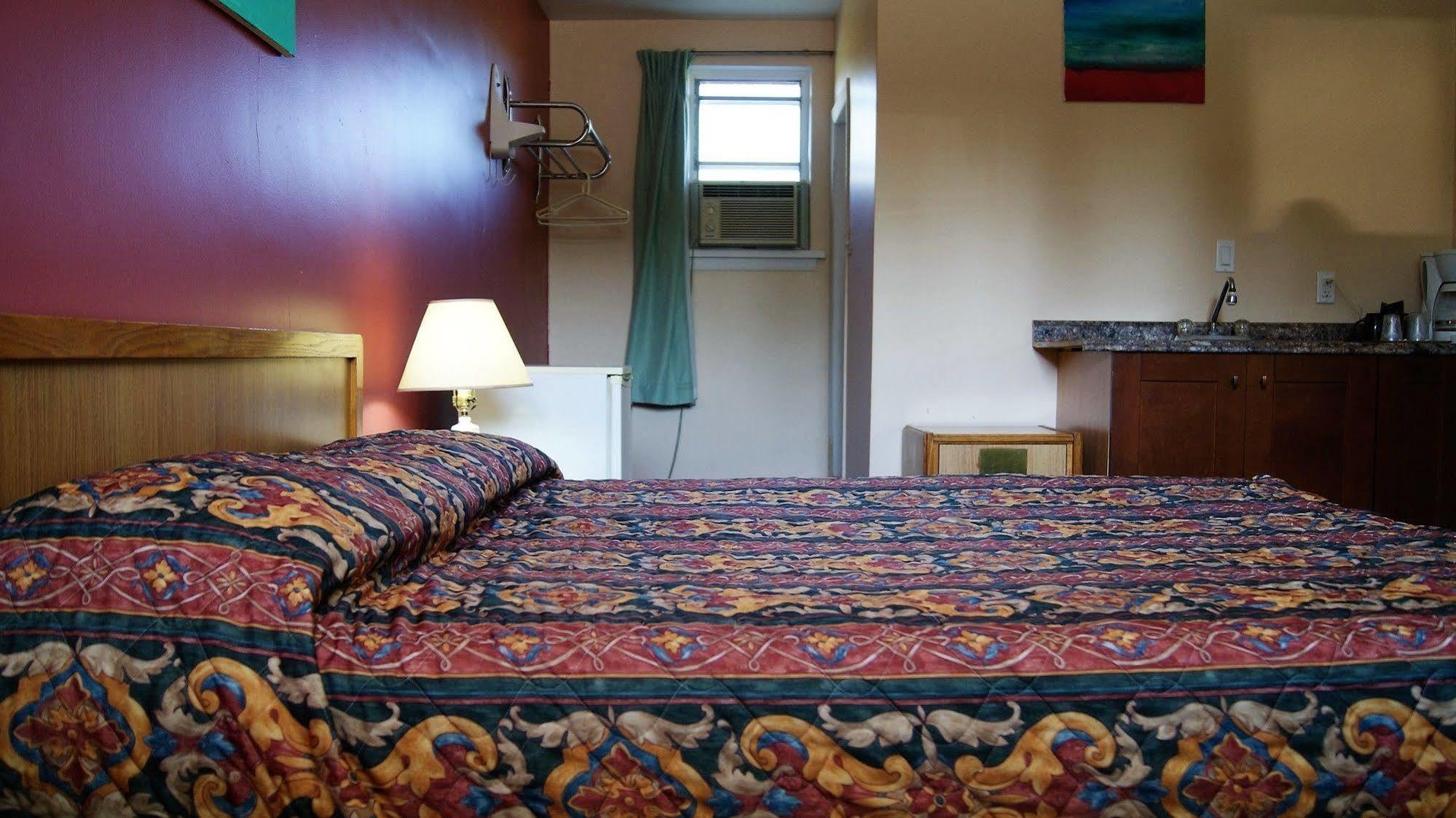 Blue Jay Motel Peterborough Εξωτερικό φωτογραφία