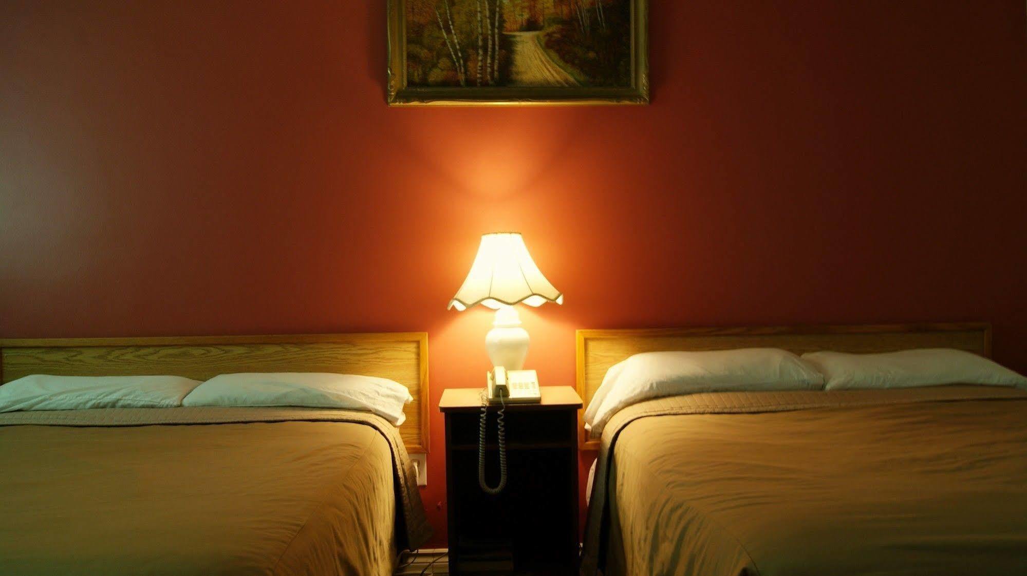 Blue Jay Motel Peterborough Εξωτερικό φωτογραφία